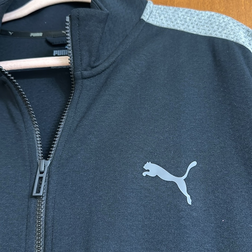 Puma zip up jacket - Picture 2 of 5